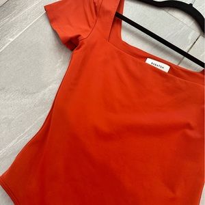 NWOT Babaton Contour Square Neck Short Sleeve Bodysuit
